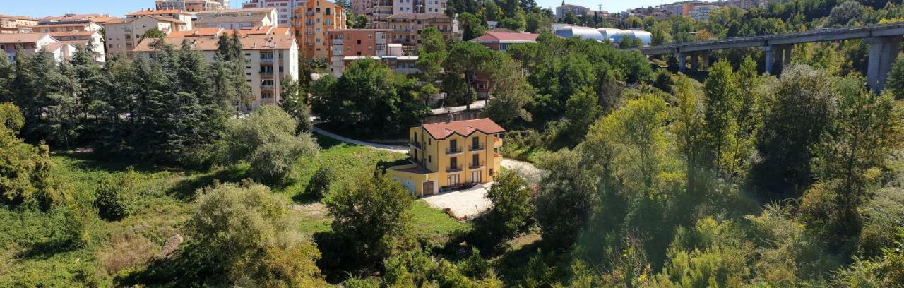 Villa Center appartamenti nel verde in città Campobasso Esterno foto